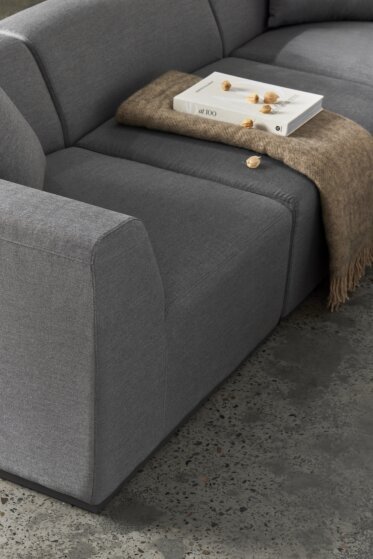 Relax Modular 5 L-Sectional Modular Sofa - Instalação Image by Blinde Design